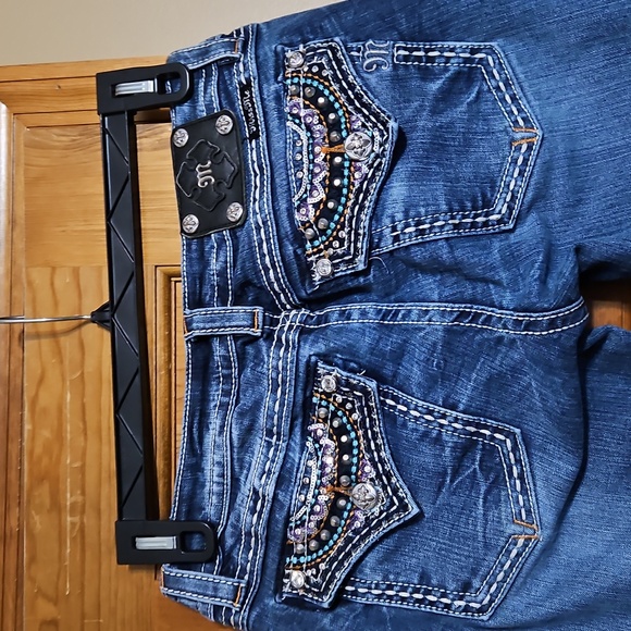 Miss Me Signature Boot Cut Low-Rise Embellished Jeans - Picture 7 of 12